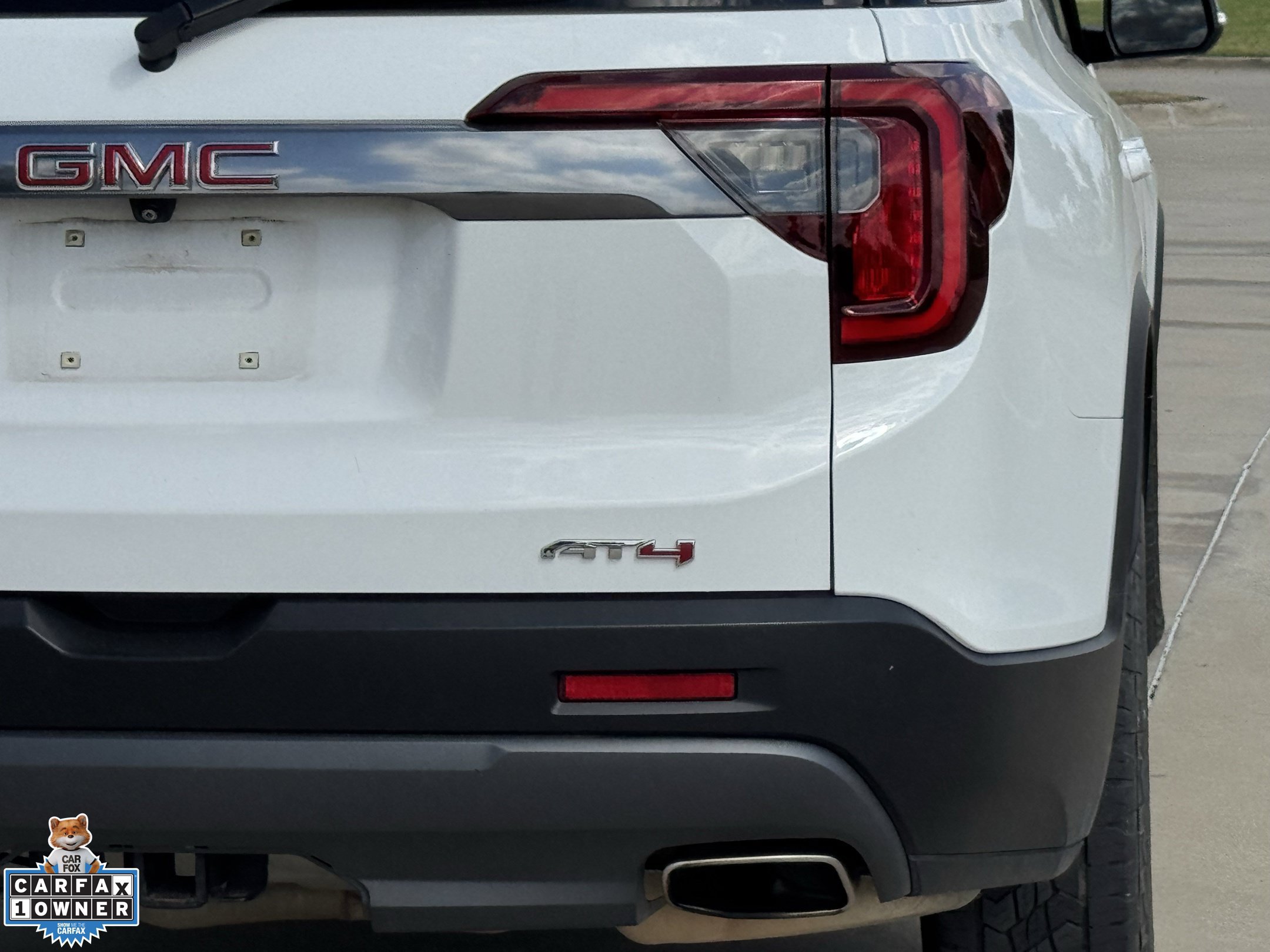 Used 2023 GMC Acadia AT4 w/ Technology Package AWD/4WD image 7