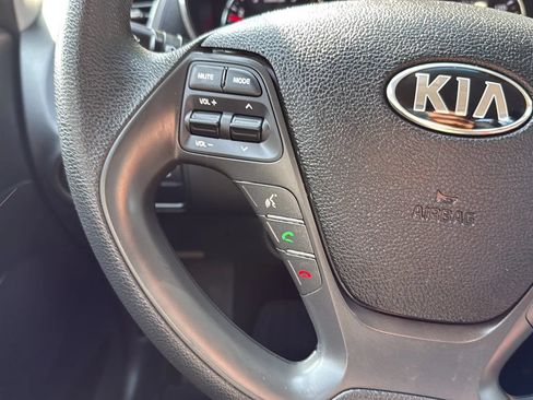 Used 2018 Kia Forte LX FWD image 30