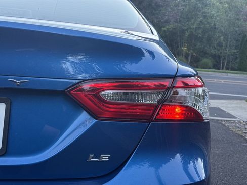 Used 2019 Toyota Camry LE FWD image 36