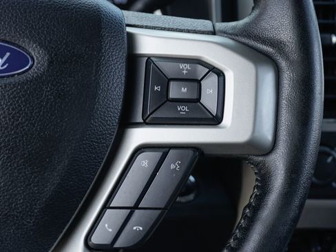 Used 2019 Ford F250 Lariat w/ Lariat Ultimate Package image 25