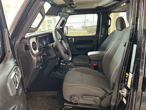 Used 2025 Jeep Wrangler Unlimited Sport S 4xe AWD/4WD image 5
