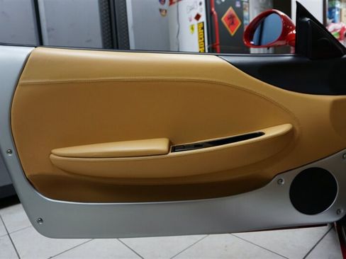 Used 2004 Ferrari 360 Spider RWD image 10