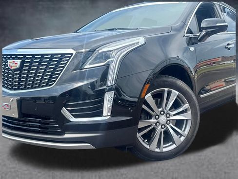 Certified 2024 Cadillac XT5 Premium Luxury w/ Technology Package FWD image 2