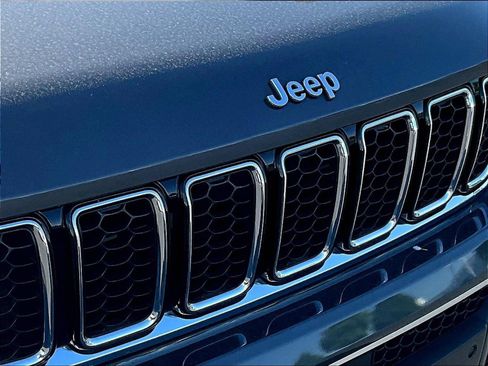 Used 2021 Jeep Grand Cherokee L Overland AWD/4WD image 33