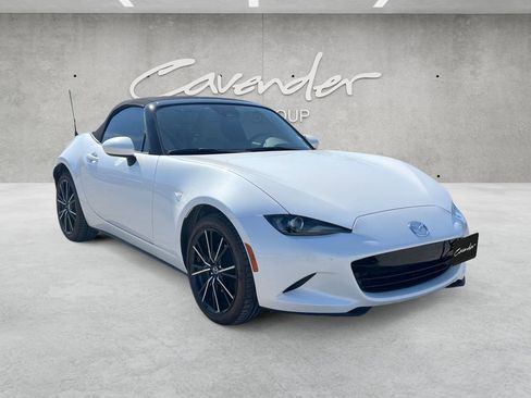 Used 2025 MAZDA MX-5 Miata Grand Touring image 2