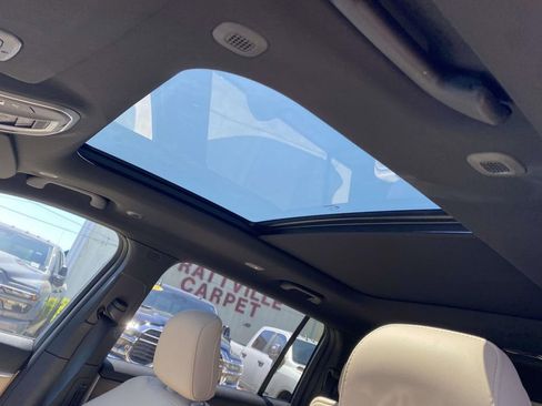 New 2026 Jeep Grand Cherokee L Limited RWD image 21