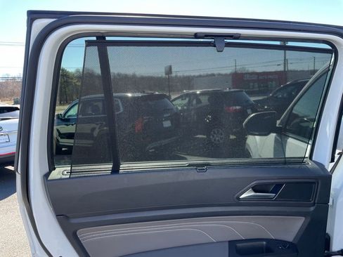 Certified 2023 Volkswagen Atlas SEL image 30