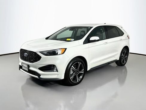 Used 2023 Ford Edge ST w/ Cargo Accessory Package AWD/4WD image 3