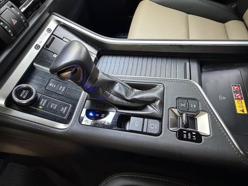 Used 2025 Lexus GX 550 AWD/4WD image 28