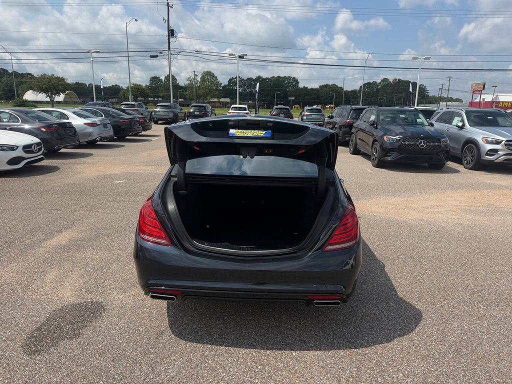 Used 2014 Mercedes-Benz S 550 Sedan image 25