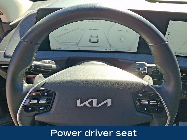 Used 2024 Kia EV6 Light AWD/4WD image 4