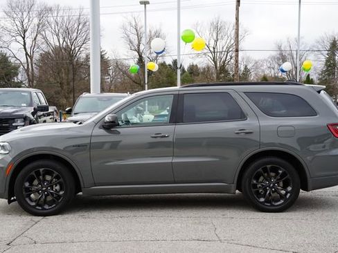 Used 2024 Dodge Durango R/T w/ Blacktop Package AWD/4WD image 4