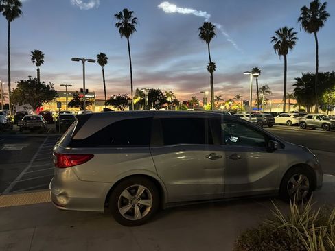 Used 2019 Honda Odyssey EX image 11