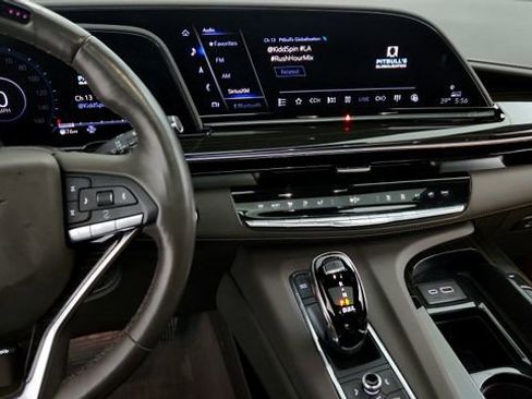 Certified 2023 Cadillac Escalade Premium Luxury w/ Performance Package image 16