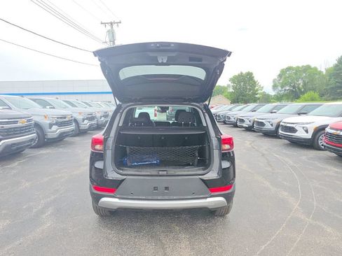 New 2026 Chevrolet TrailBlazer LT w/ LT Cold Weather Package FWD image 5