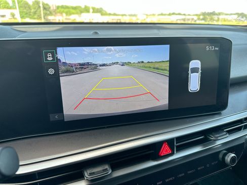 Used 2024 Kia Sorento S image 14