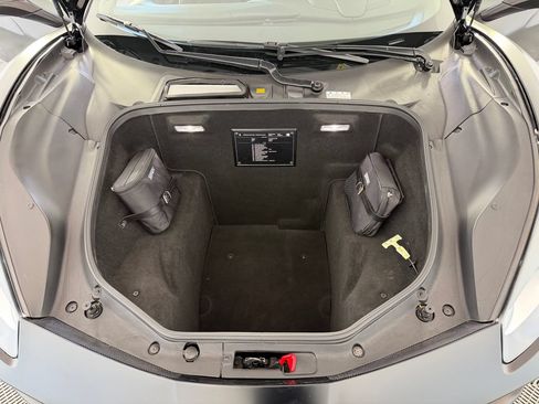 Used 2018 Ferrari 488 Spider RWD image 18