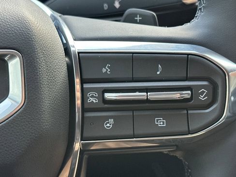 New 2026 GMC Terrain Denali w/ LPO, Floor Liner Package image 28