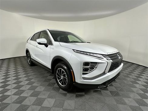 New 2025 Mitsubishi Eclipse Cross ES image 2