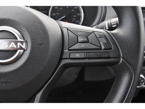 Certified 2025 Nissan Kicks Play S FWD image 19