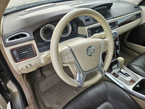 Used 2012 Volvo XC70 T6 image 9