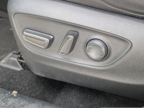 Used 2023 Toyota RAV4 XLE w/ XLE Grade Weather Package image 31