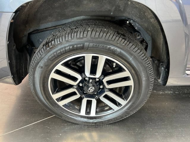 Used 2018 Toyota 4Runner Limited AWD/4WD image 9