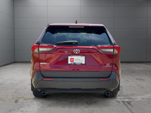 Certified 2023 Toyota RAV4 LE AWD/4WD image 4