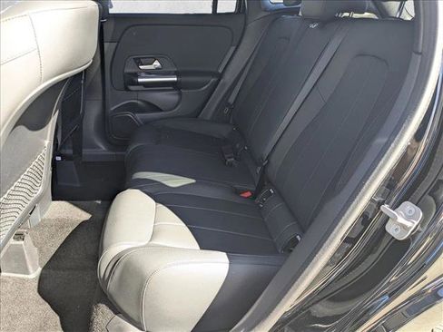 Used 2025 Mercedes-Benz GLA 250 image 16