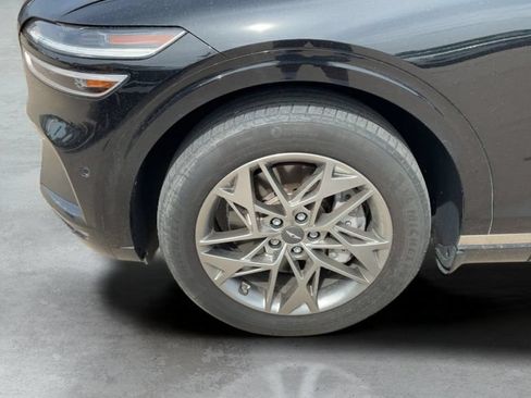 Used 2023 Genesis GV70 2.5T w/ Advanced Package AWD/4WD image 53