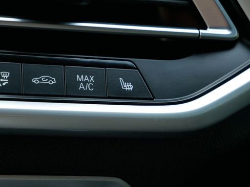 Used 2023 BMW X6 xDrive40i w/ M Sport Package image 30