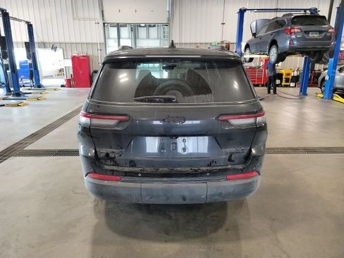 Used 2023 Jeep Grand Cherokee L Limited w/ Luxury Tech Group II AWD/4WD image 6