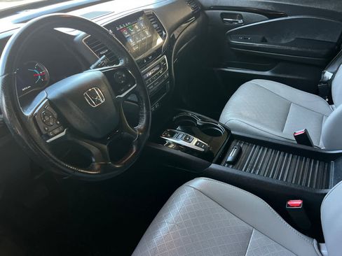 Used 2019 Honda Passport Touring image 12