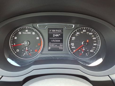 Used 2018 Audi Q3 2.0T Premium w/ Convenience Package image 29