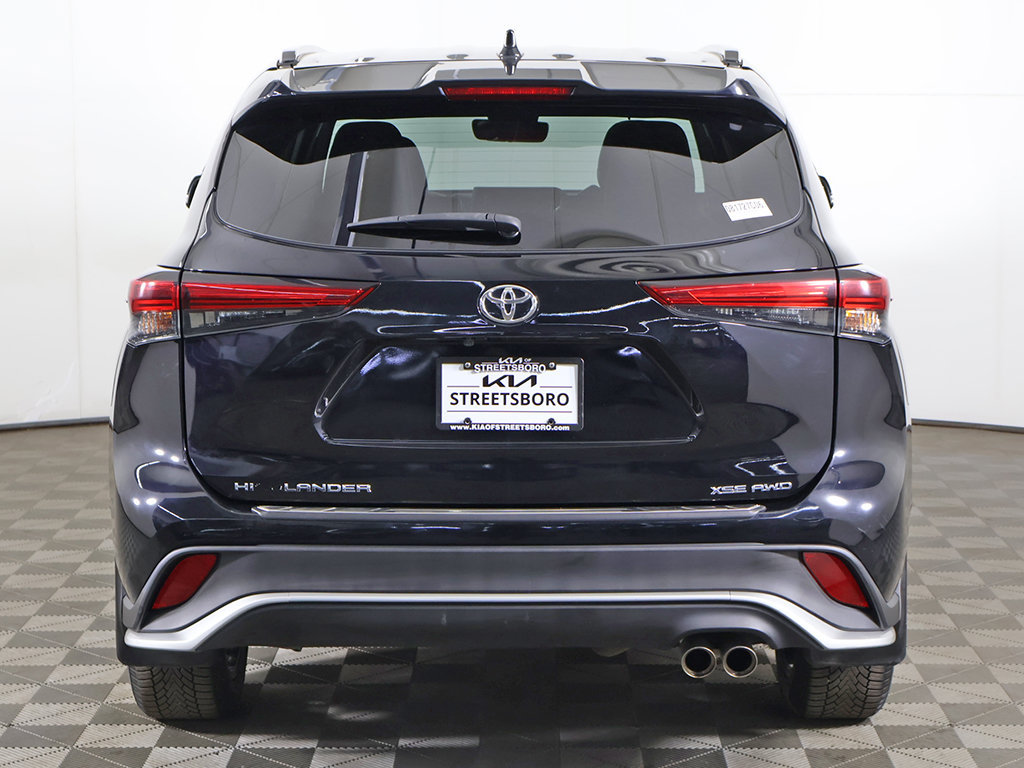Used 2021 Toyota Highlander XSE AWD/4WD image 13