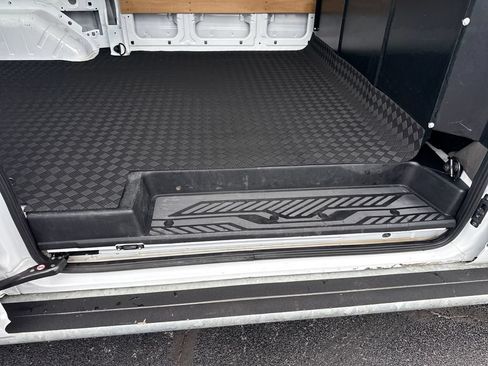 Used 2025 Ford Transit 250 Low Roof w/ Exterior Upgrade Package RWD image 20
