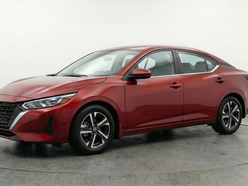 Used 2025 Nissan Sentra SV image 3