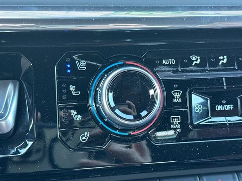 Used 2025 GMC Sierra 1500 Denali Ultimate AWD/4WD image 28