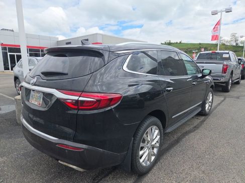 Used 2021 Buick Enclave Premium w/ Sun and Sites Package AWD/4WD image 6