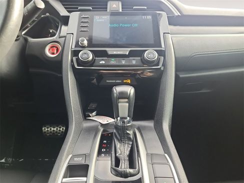 Used 2020 Honda Civic Sport image 11