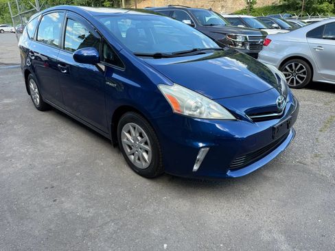 Used 2012 Toyota Prius V Three FWD image 2