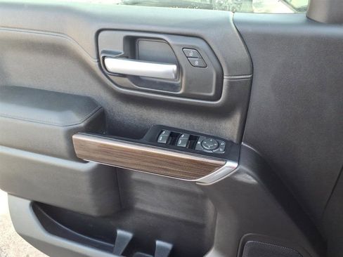 Used 2019 Chevrolet Silverado 1500 LT w/ All-Star Edition image 9