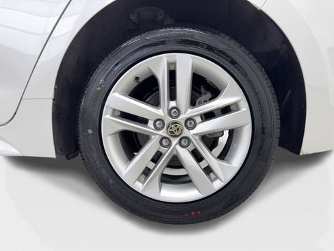 Used 2021 Toyota Corolla SE FWD image 50