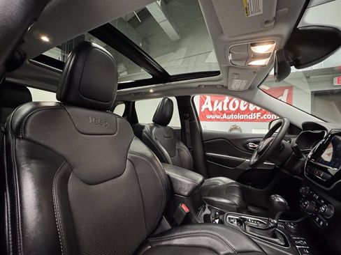 Used 2022 Jeep Cherokee Limited AWD/4WD image 12