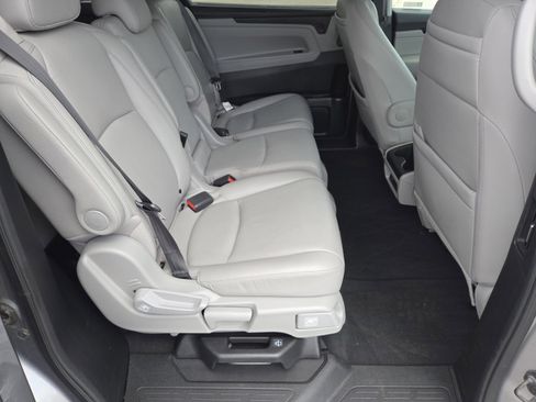 Used 2024 Honda Odyssey Touring image 23