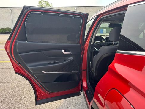 Used 2019 Hyundai Santa Fe SEL image 15