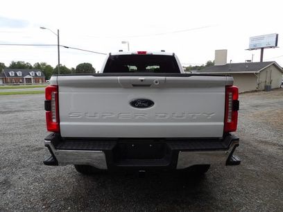 New 2026 Ford F350 Lariat w/ FX4 Off-Road Package