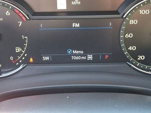 Used 2023 Cadillac XT4 Luxury w/ Cold Weather Package image 25