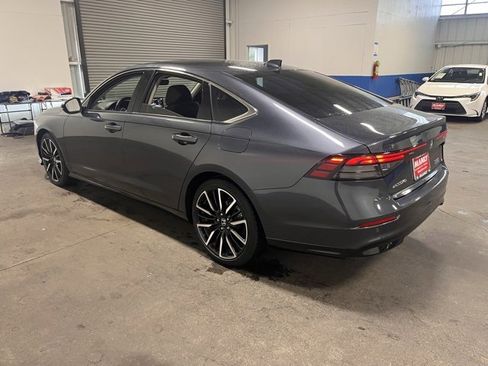Used 2024 Honda Accord Touring image 5