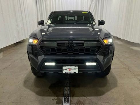New 2026 Toyota Tacoma TRD Off-Road w/ TRD Off Road Premium Package AWD/4WD image 8
